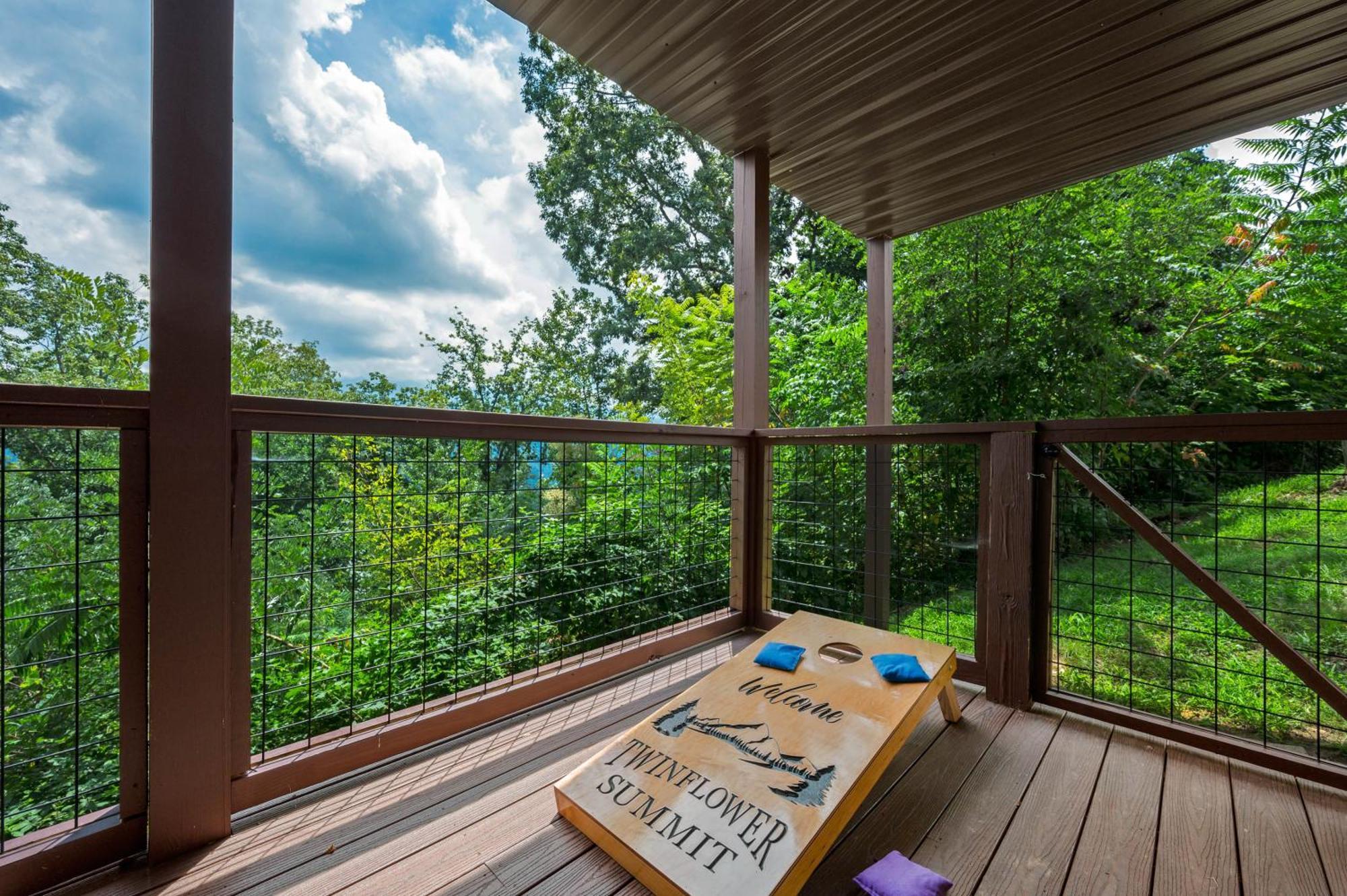 Twinflower Summit - Incredible Views, Pet Friendly! Gatlinburg Eksteriør bilde